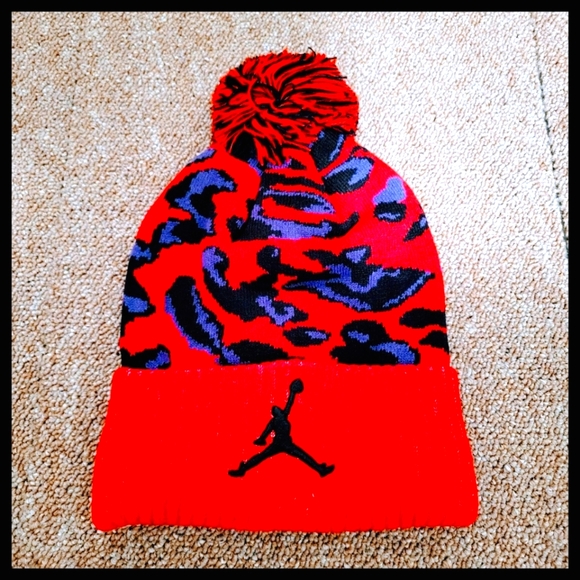 MICHAEL JORDAN BEANIE HAT. - Picture 1 of 1